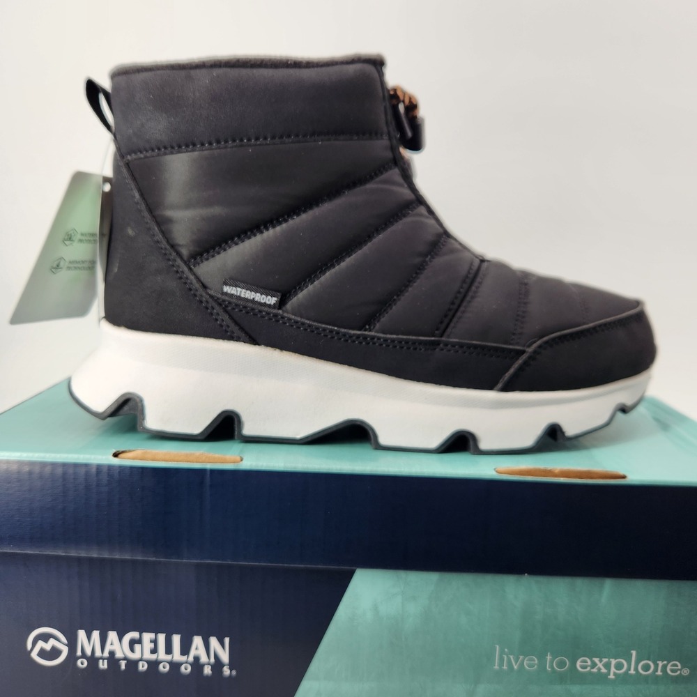 Magellan Outdoors Womens Puffer Front Zip Boot Waterproof Black 183438 Size 7B